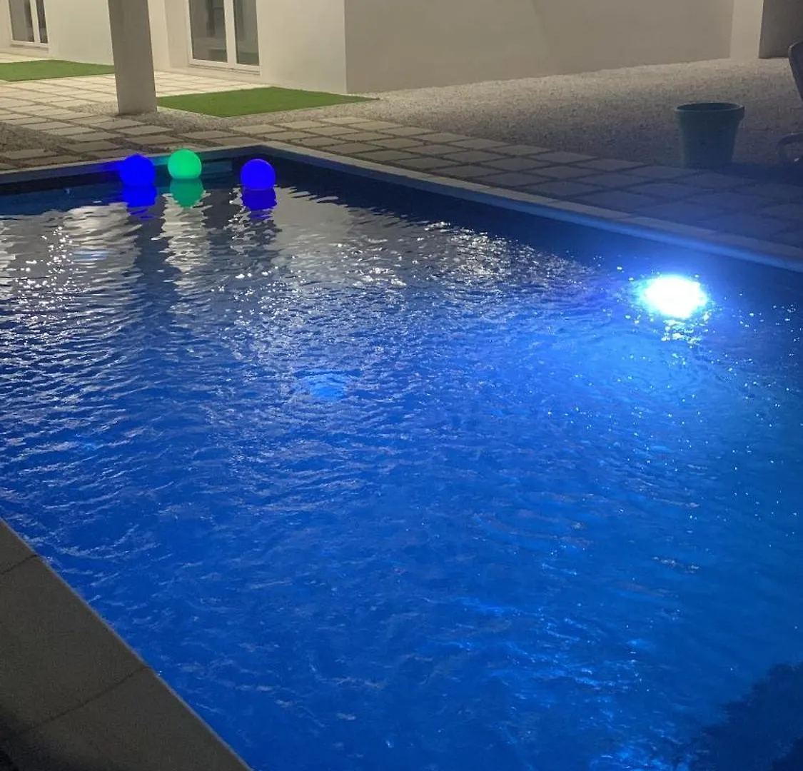 White Houses Luxury And Pool Scoglitti 0*,
