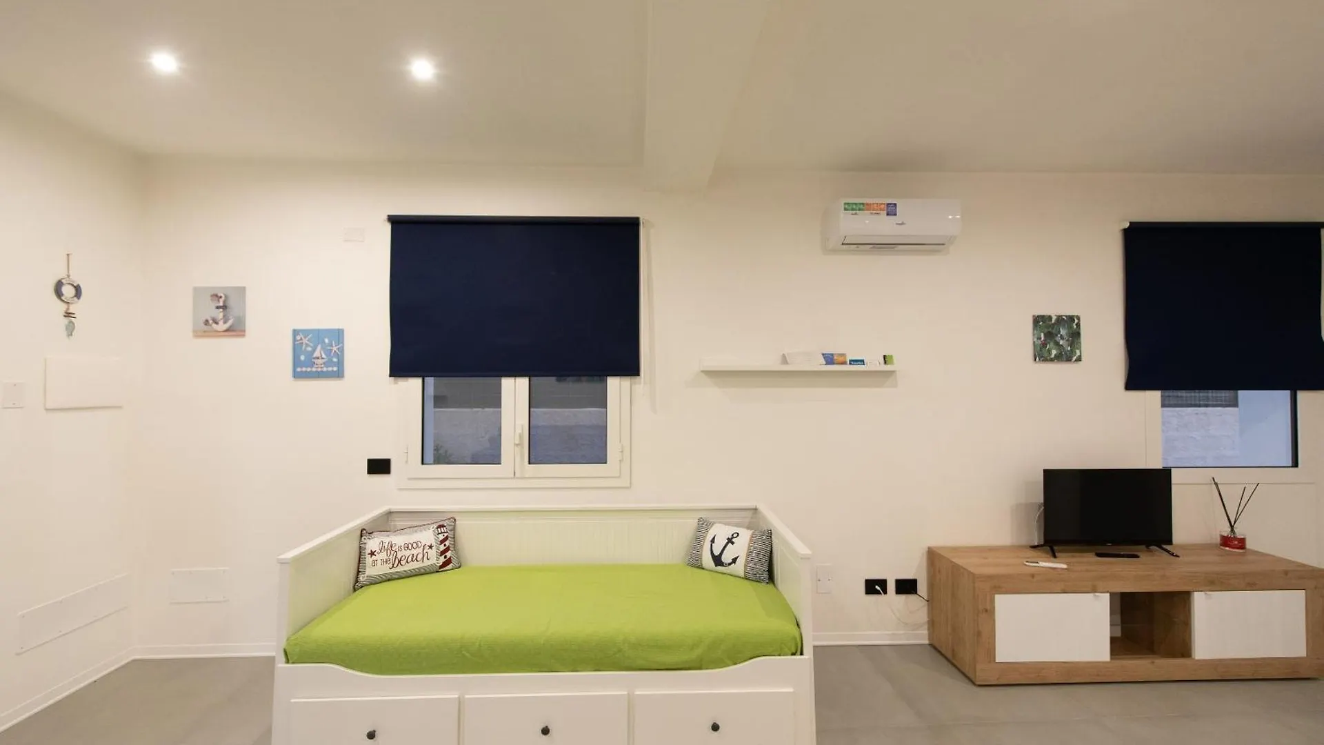 White Houses Luxury And Pool Scoglitti 0*,  Italia