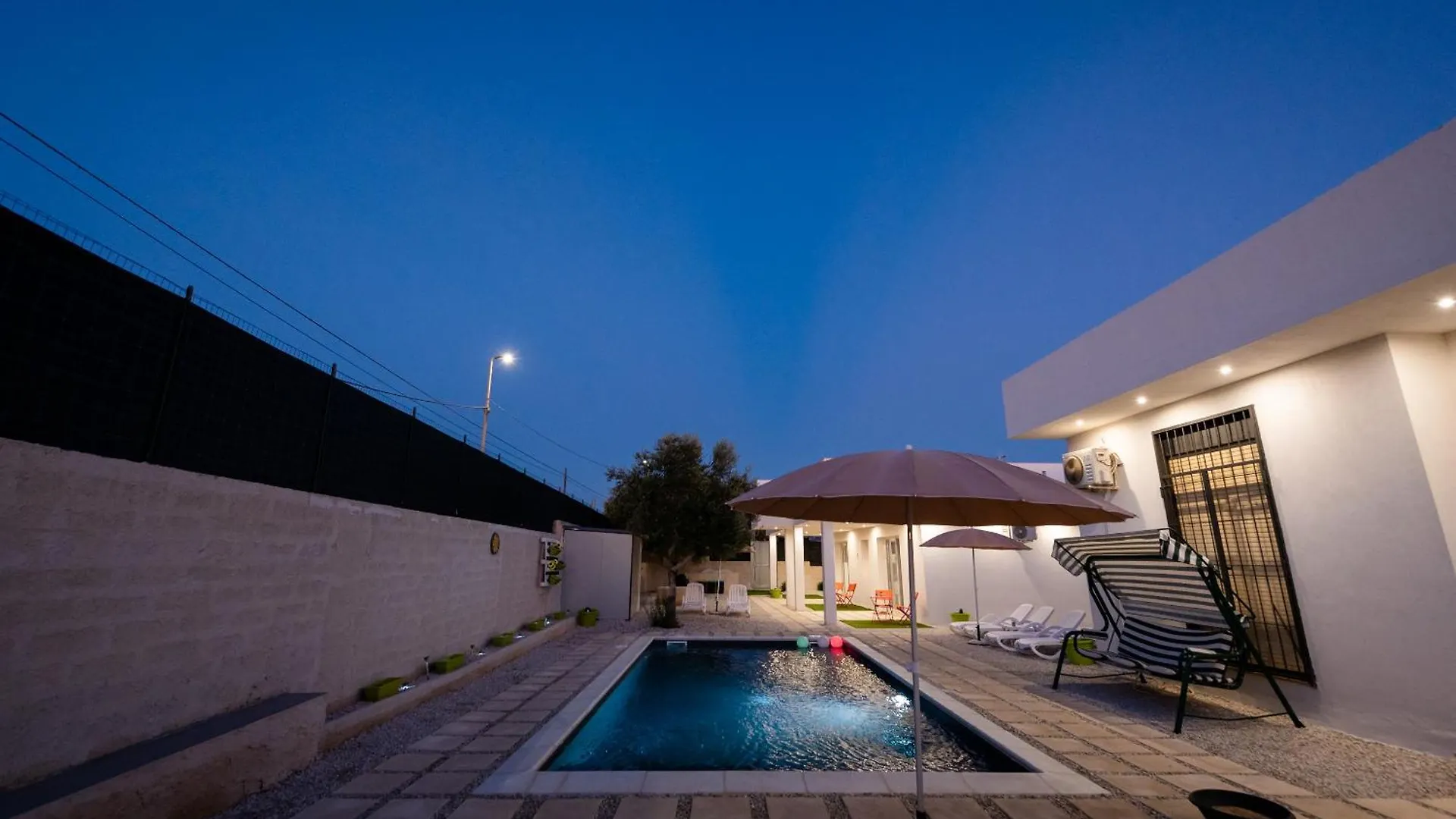 White Houses Luxury And Pool Scoglitti